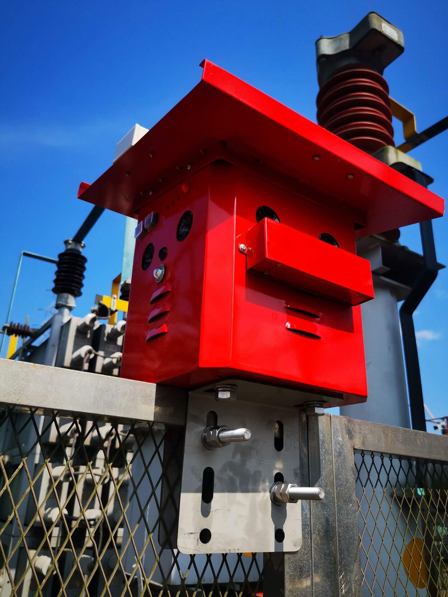 智能驅(qū)鳥器 智能驅(qū)鳥器