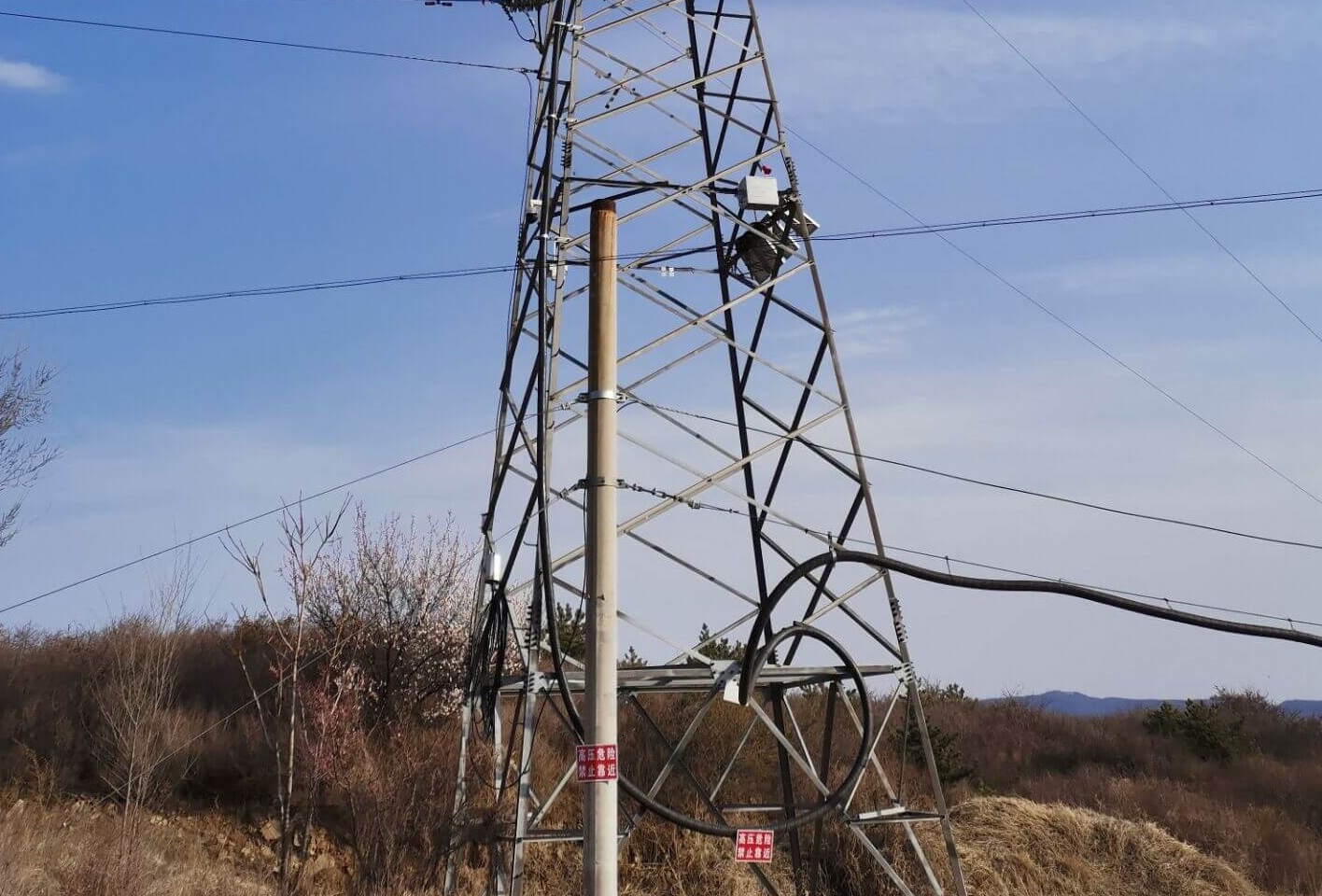 輸電線路防外破隱患在線監(jiān)測(cè)系統(tǒng) 輸電線路防外破隱患在線監(jiān)測(cè)系統(tǒng)